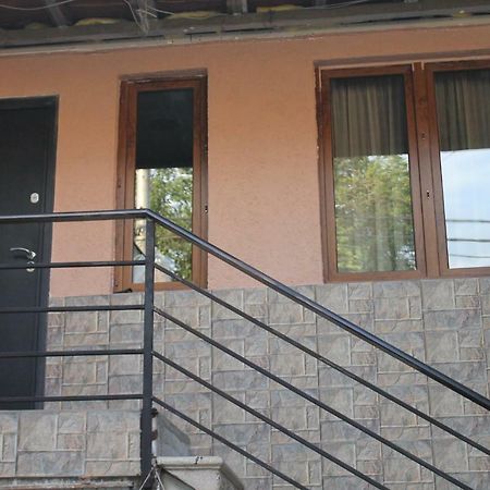 דירות טביליסי Family Apartament מראה חיצוני תמונה